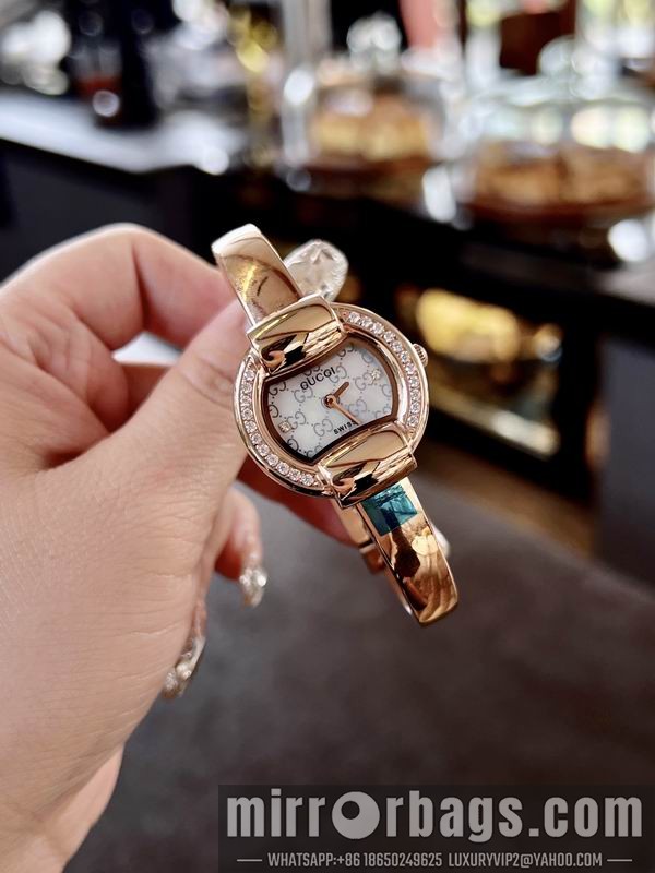 Gucci 25mm 040906 Watch