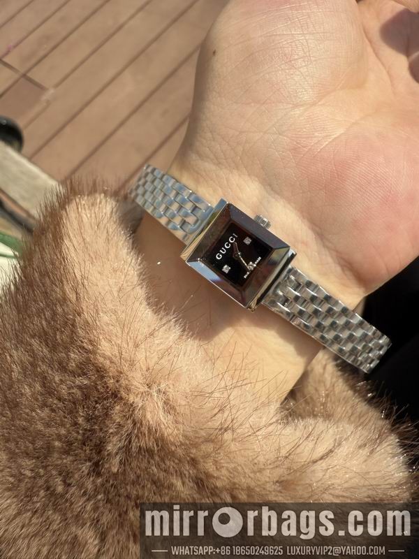 Gucci watch 042928 Watch