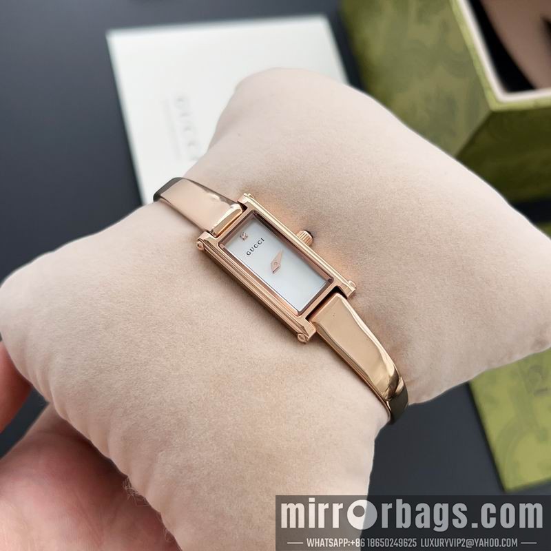Gucci watch 110377 Watch