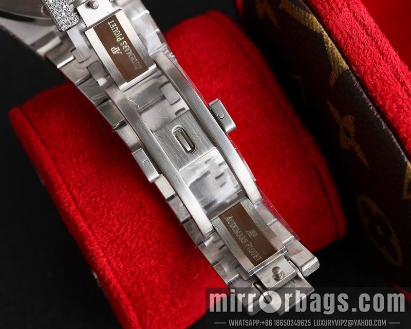 AP 42mm 082113 Watch