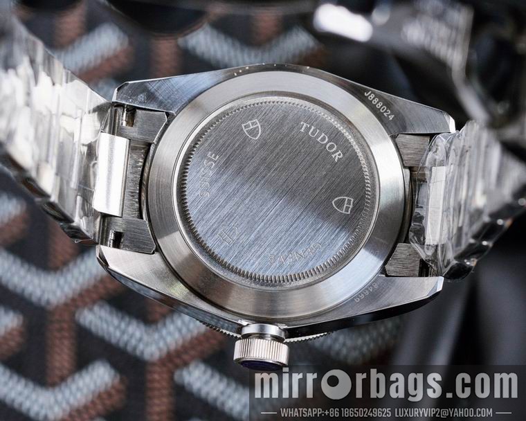 Tudor men 42mm M05 Watch