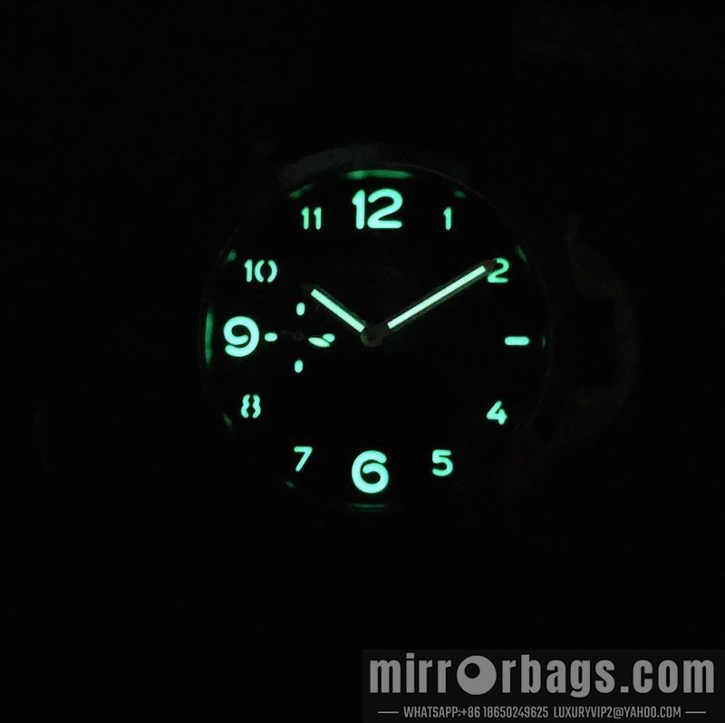Panerai 44mm 090433 Watch