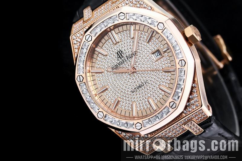 AP 40mm 110923 Watch