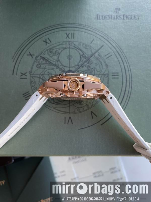 AP 44mm 092104 Watch