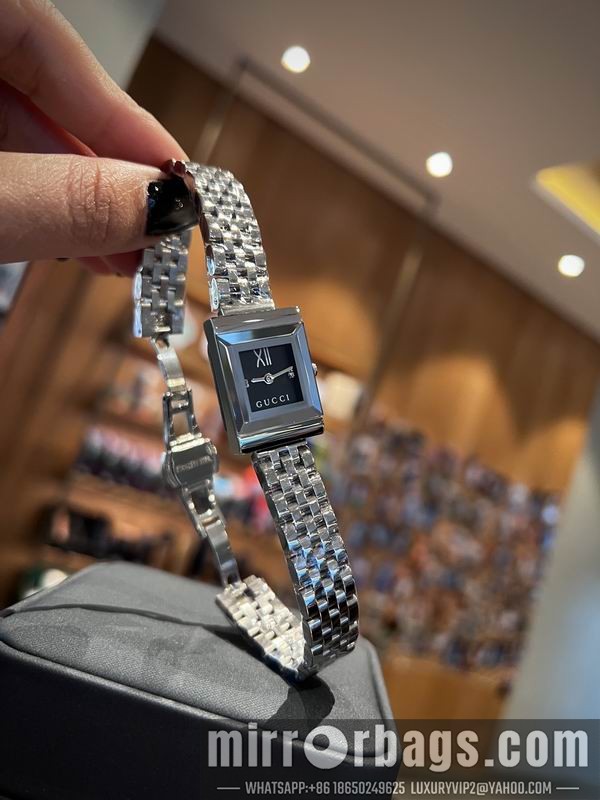 Gucci 21mm 042950 Watch
