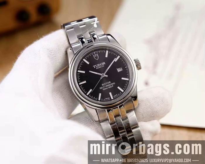18928 Watch