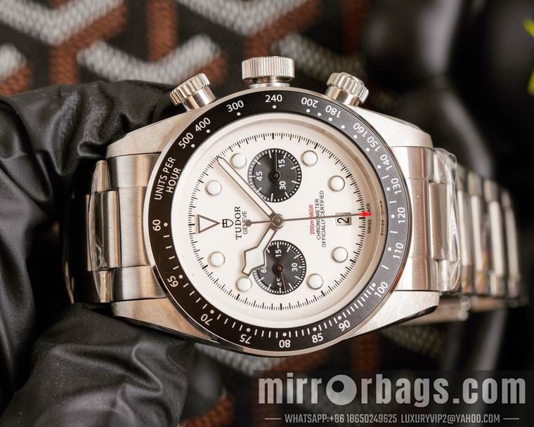 Tudor men 42mm M09 Watch