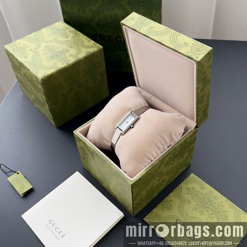 Gucci watch 110376 Watch
