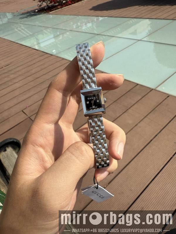 Gucci watch 042928 Watch
