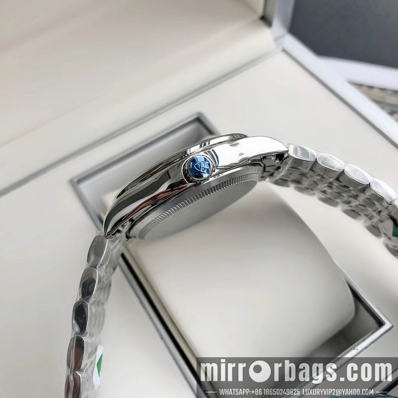 Tudor men watch 110402 Watch