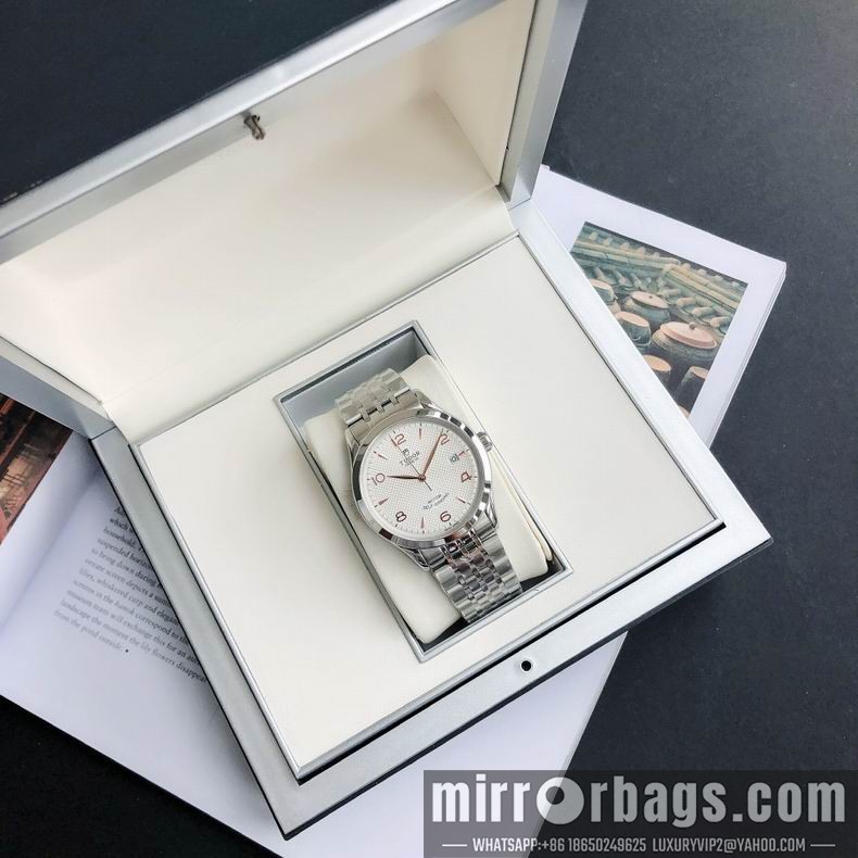 Tudor men watch 110403 Watch