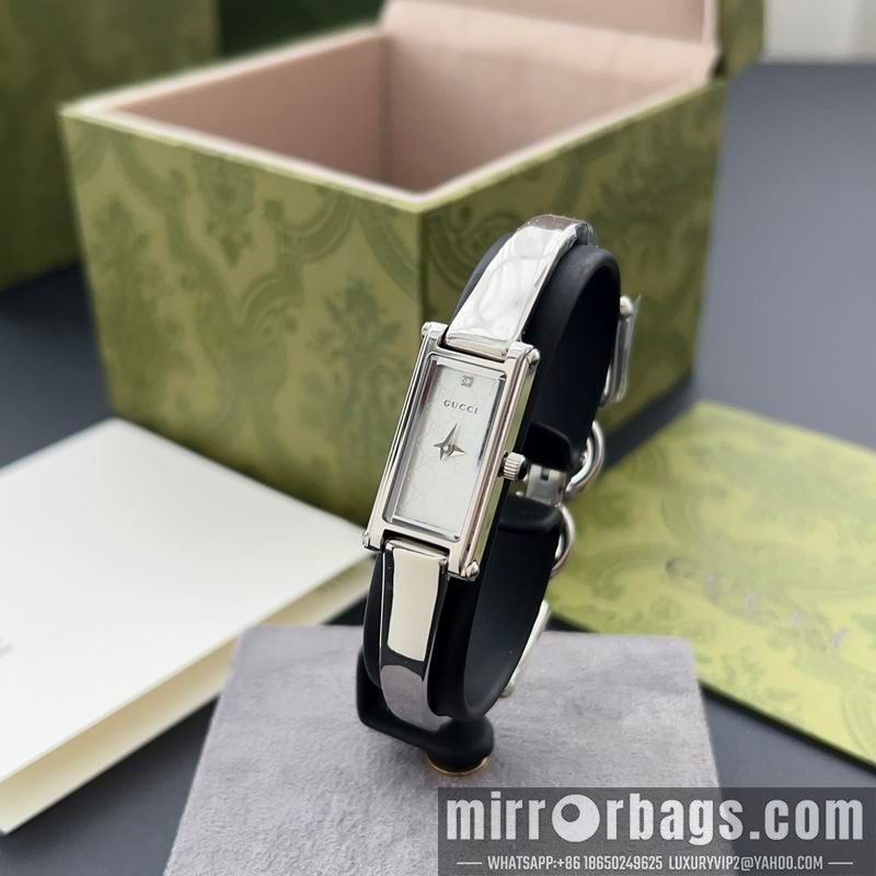Gucci watch 110376 Watch