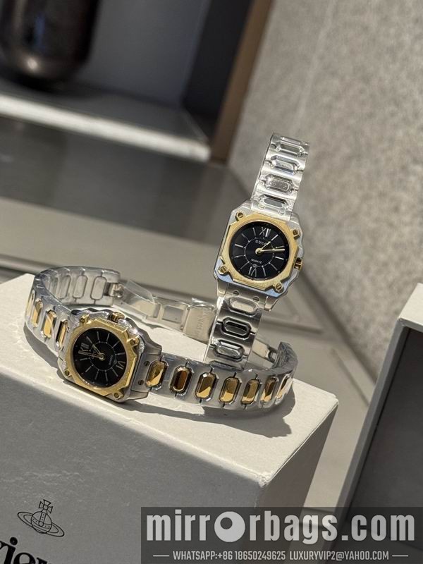 Gucci L36mm M30mm S24mm 111404 Watch