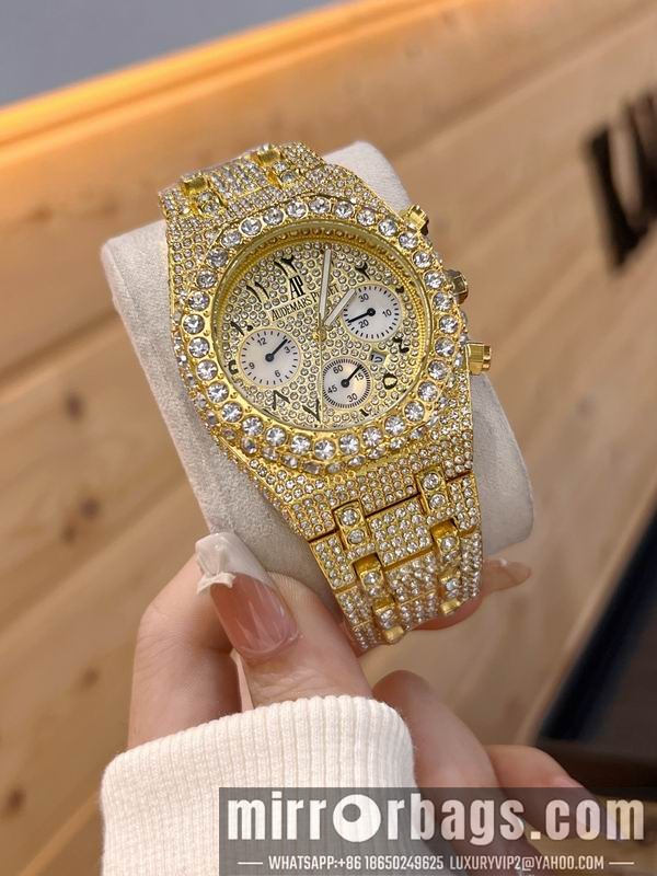 AP 40mm 122824 Watch