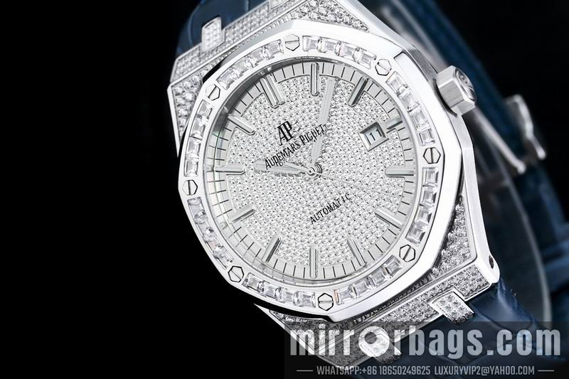 AP 40mm 110923 Watch
