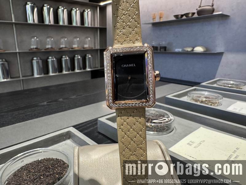 Chanel 27X34mm 101583 Watch