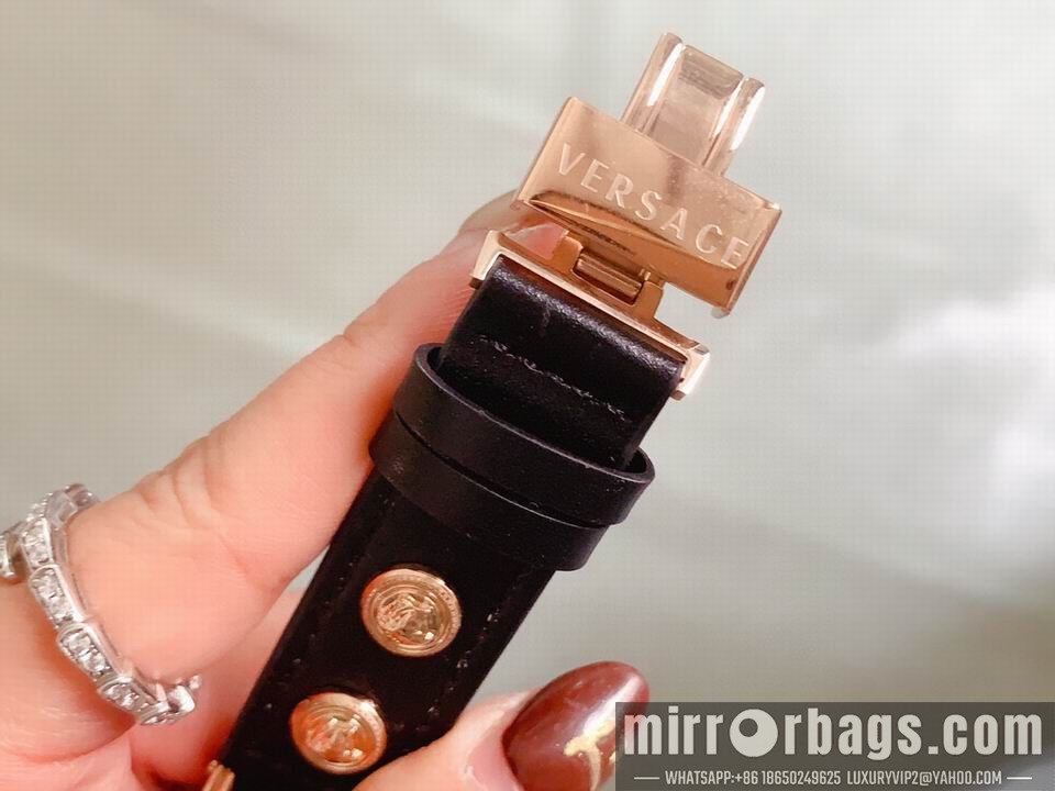 Versace watch 110902 Watch