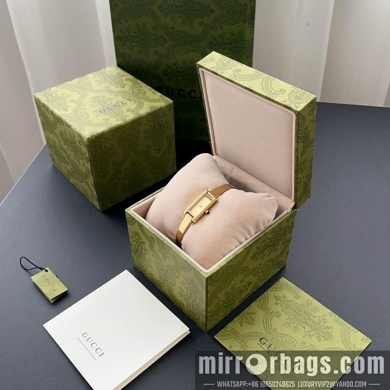 Gucci watch 110375 Watch