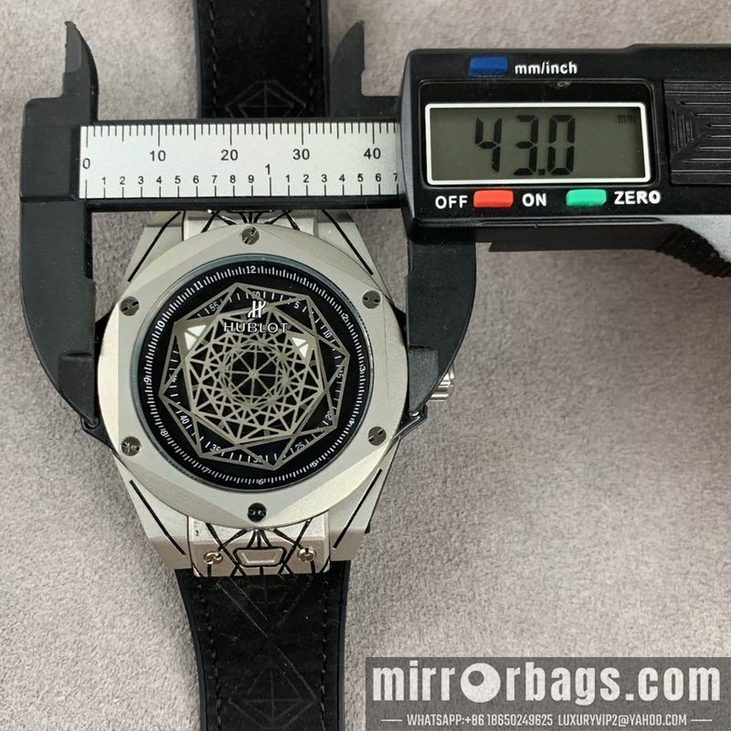 Hublot 43mm 080719 Watch