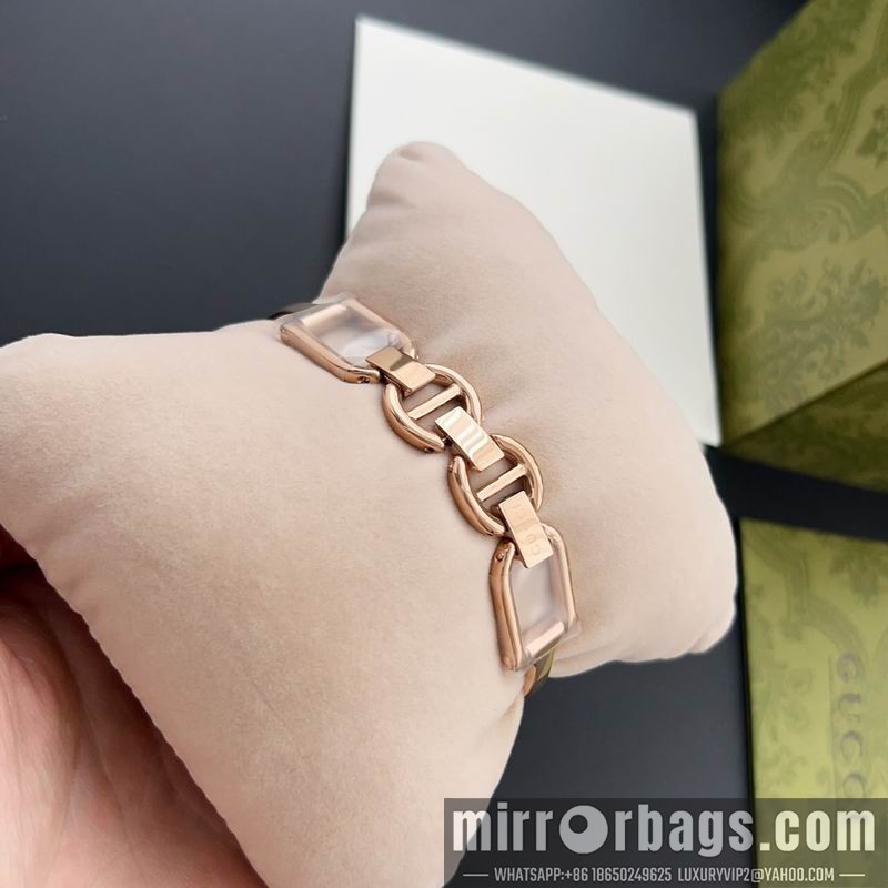 Gucci watch 110377 Watch
