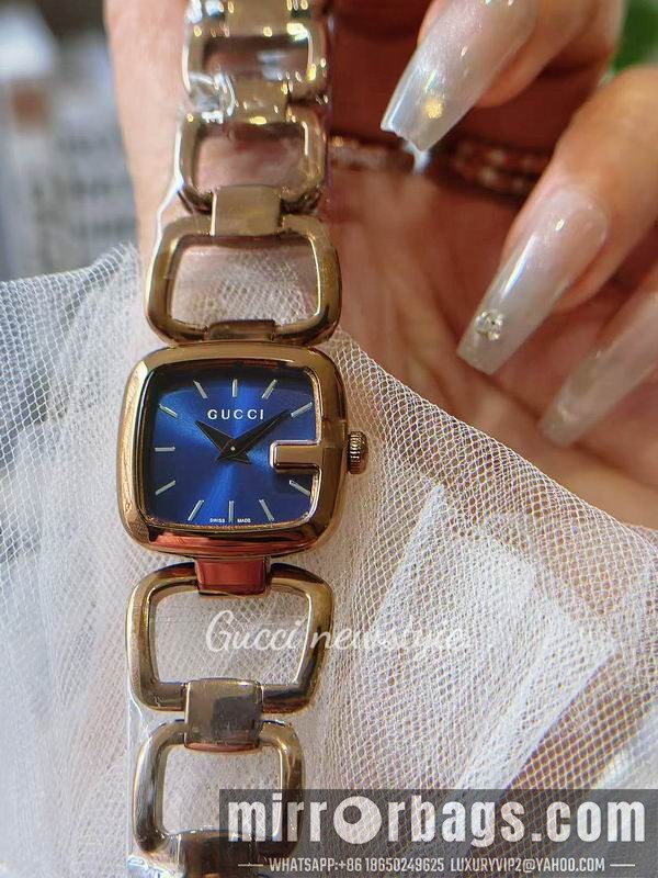Gucci 24X22.4mm 101433 Watch