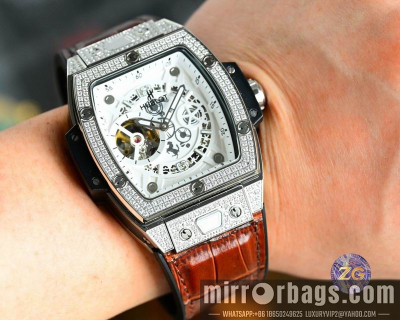 Hublot 47X52mm 080676 Watch