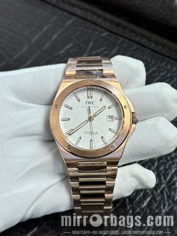 IWC 40mm 082247 Watch