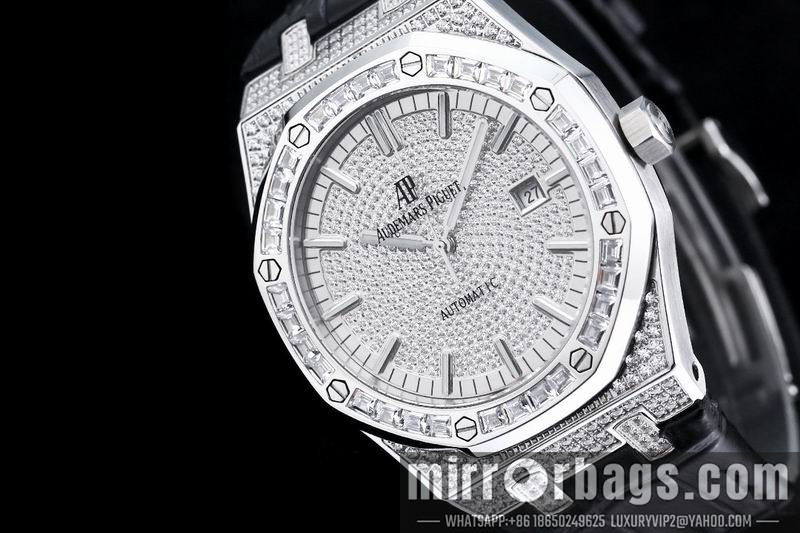 AP 40mm 110923 Watch