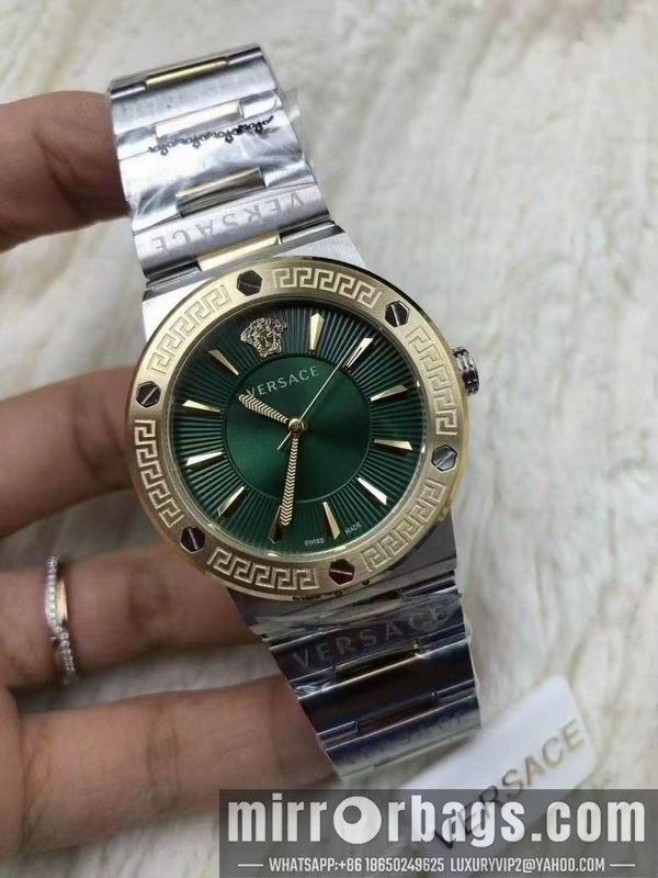 Versace watch 042944 Watch